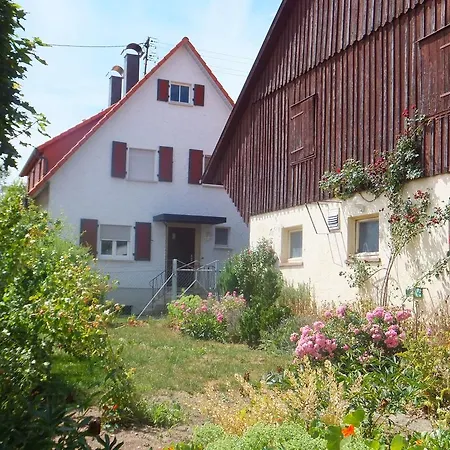 Ferienwohnung Obstbaumwiese